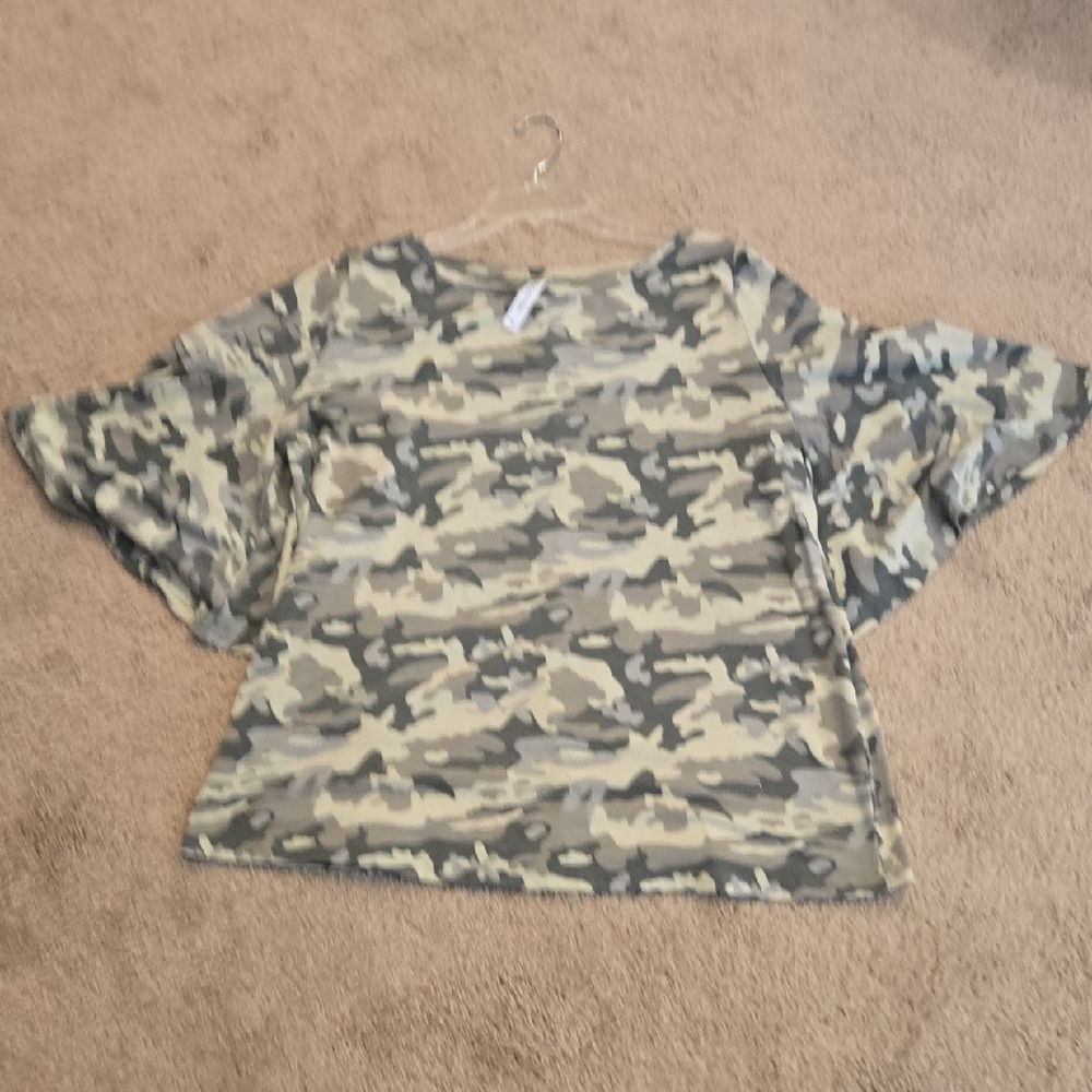 Camouflage Bell Sleeve Top XL